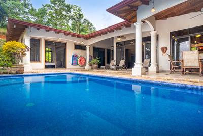 Oceanview Oasis in Ojochal: Entertainer’s Dream Home with Modern Elegance image 5