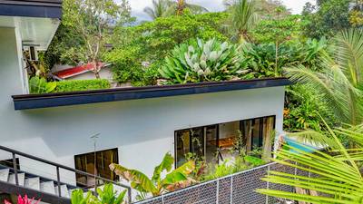 High-Demand Investment Property in Prime Uvita Location – 3-Bed Tropical Home Just 700 Meters from the Beach image 3