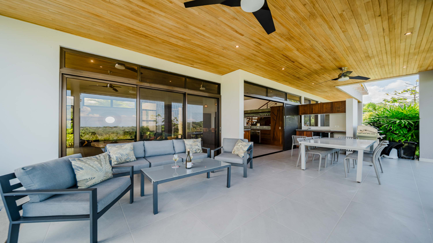 Guest House and Infinity Pool Ocean View Luxury Estate selected