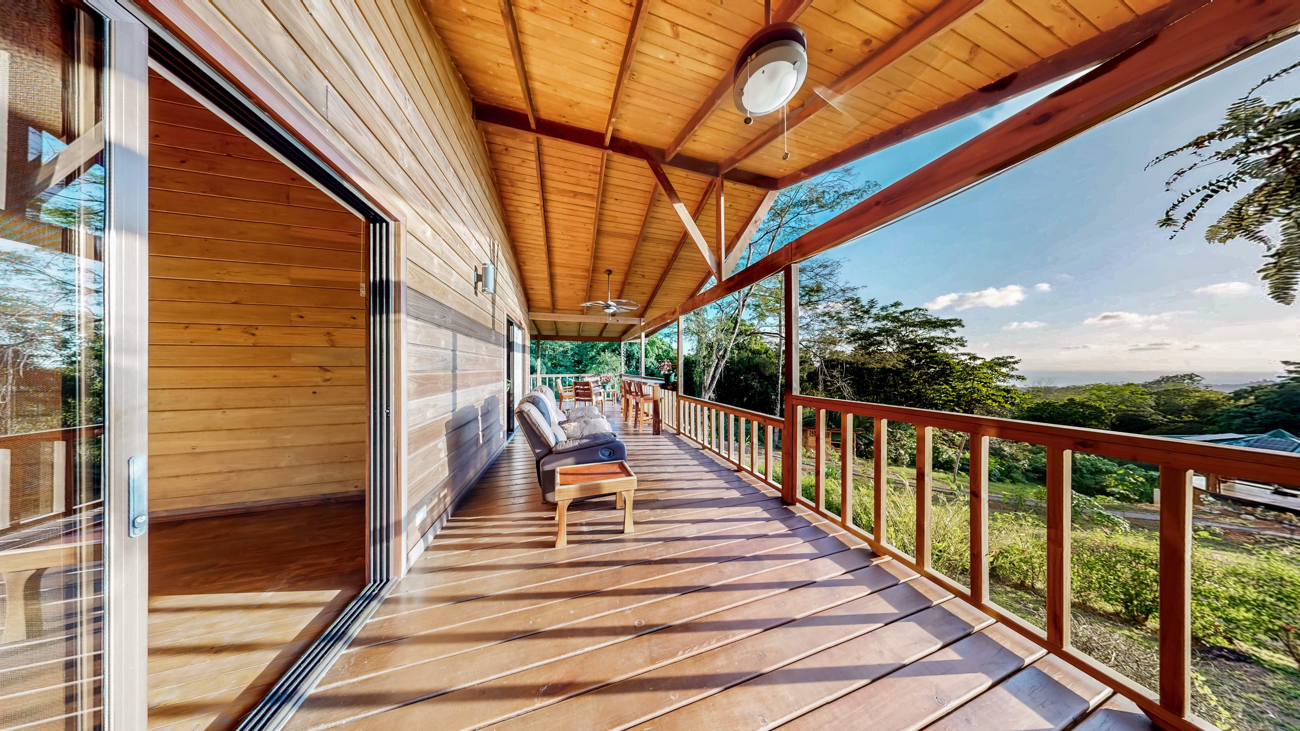 Escape To Paradise: Unwind In The Comfort Of This Tranquil 3-Bedroom Haven