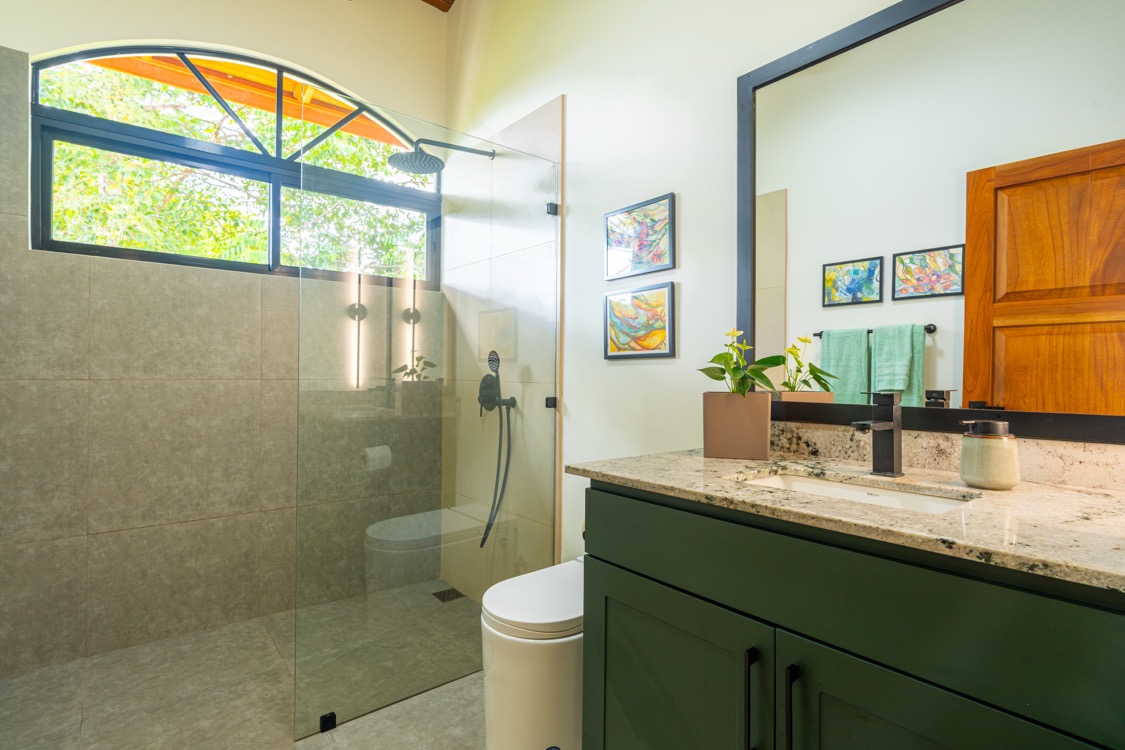 Villa Allamanda — Solar-Powered Luxury Retreat with Ocean Views in the Mountains of Tres Ríos selected