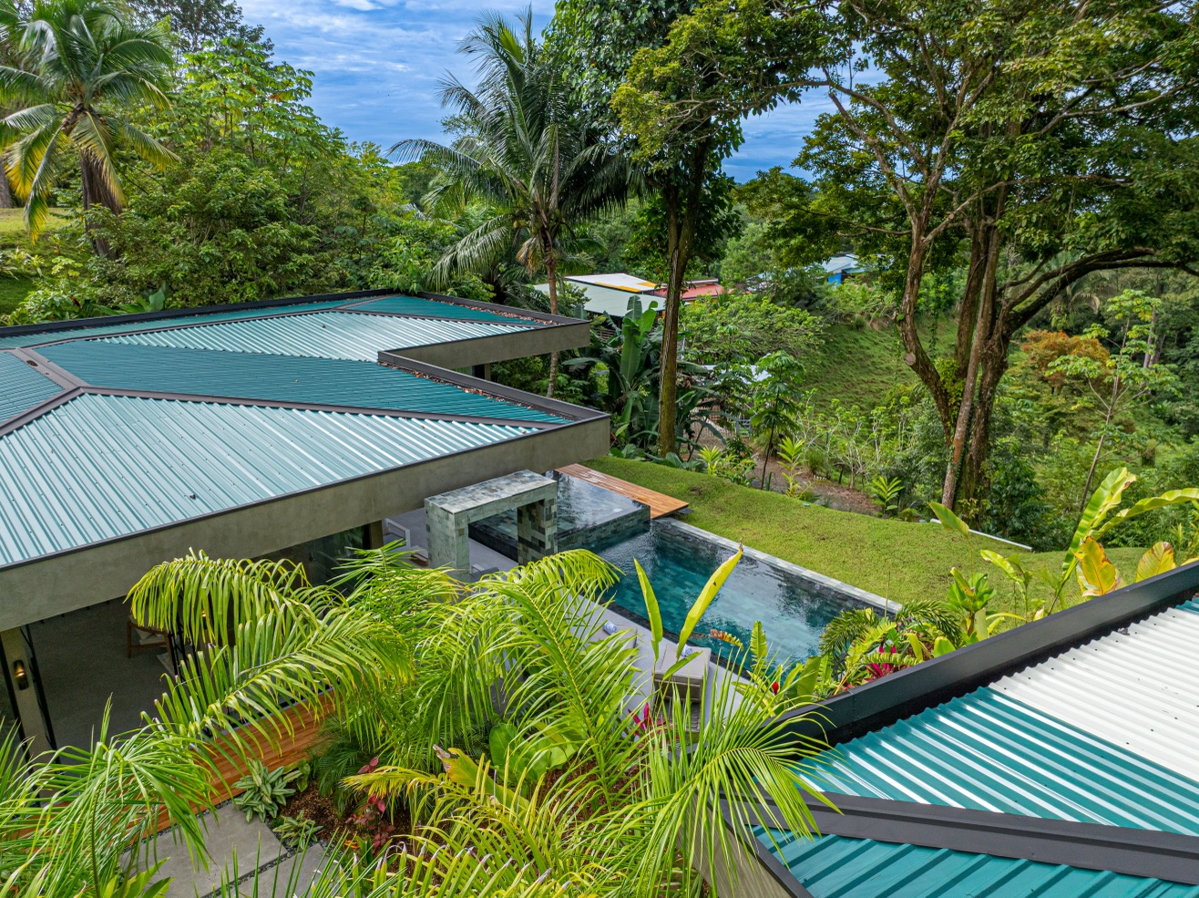 Casa Köbö – A Masterpiece of Design, Nature, and Tranquility in Playa Hermosa selected