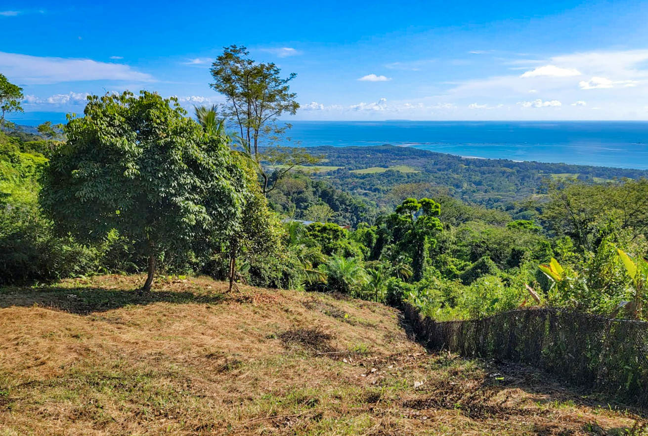 Large Uvita Lot with Whale’s Tail Ocean Views, Sunsets & Legal Water – Ready to Build selected
