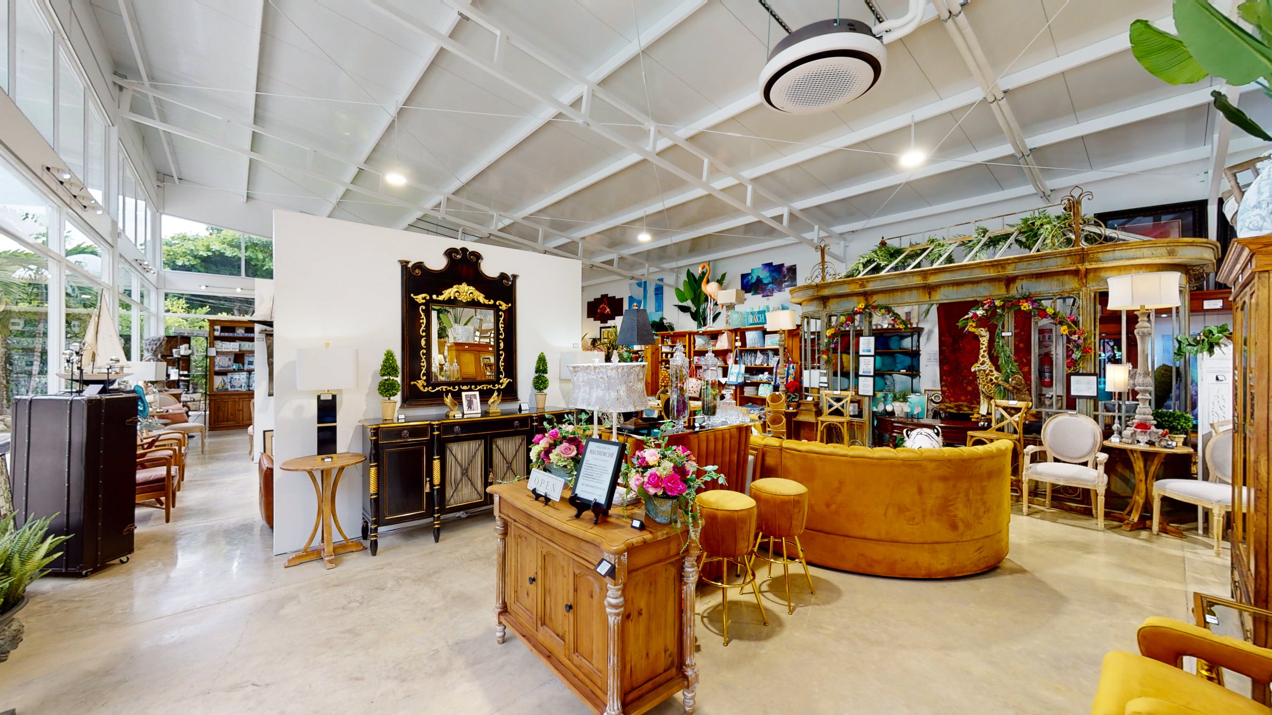 High Income-Generating Retail Business For Sale Near Ojochal, Costa Rica selected