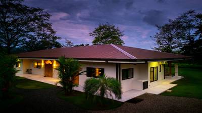 Modern Tropical Retreat - Private Oasis in Ojochal image 3