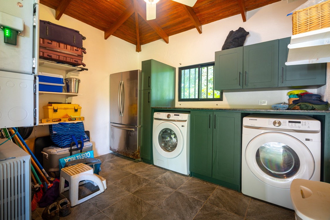 Villa Allamanda — Solar-Powered Luxury Retreat with Ocean Views in the Mountains of Tres Ríos selected