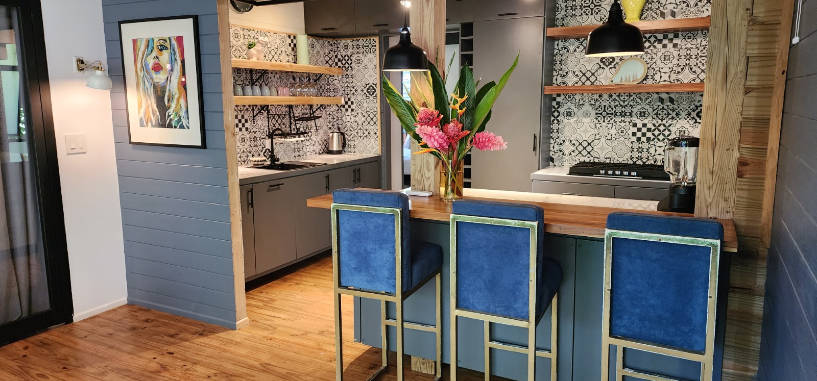 Charming Rustic Hotel Surrounded by Nature – Prime Location Minutes from the Beach selected