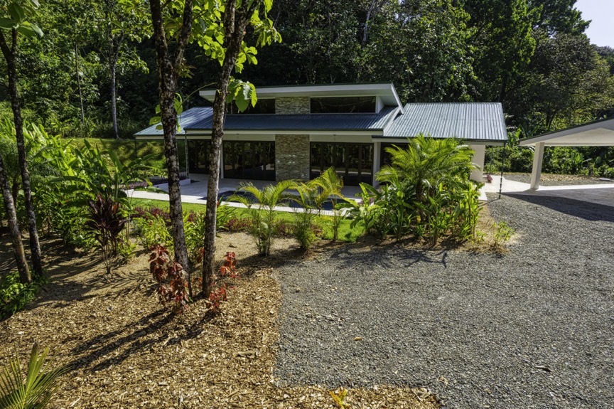 Casa del Bosque — A Modern Jungle Retreat in the New Tulpá Ridge Community, Matapalo selected