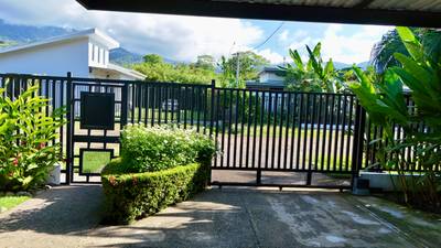 Walk-to-Everything Uvita Retreat | 3BR Home Minutes from the Beach image 4
