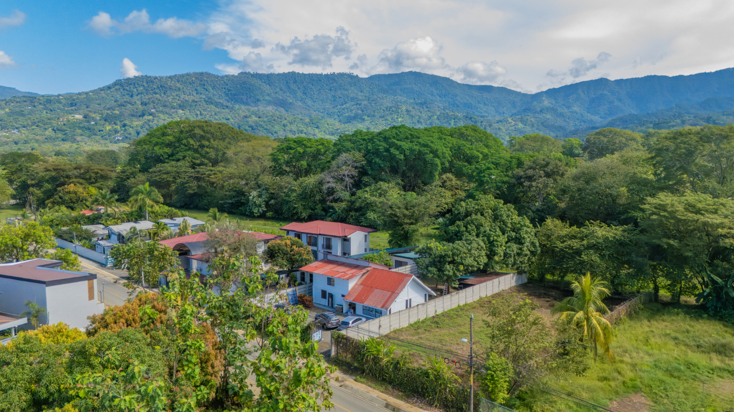 Apartments within Walking Distance to the Beach In Uvita – 0.21 Acres selected