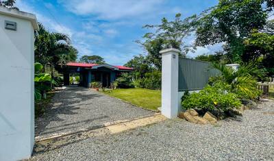 Charming Uvita Home with Private Pool & Walk-to-Everything Convenience image 2