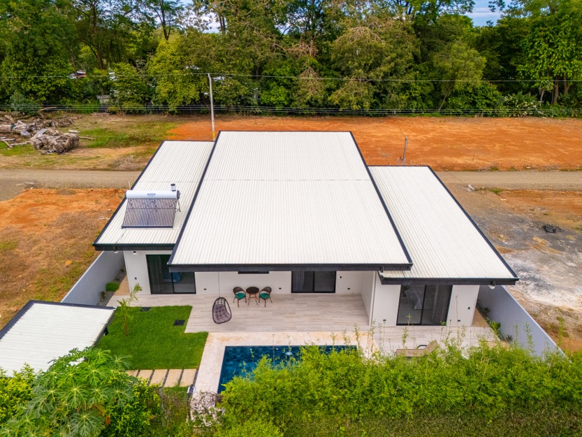 Elegant Coastal Living in Uvita – Walk to Beach, Dine, and Nature selected