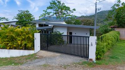 Turnkey 3-Bedroom Home with Pool in Uvita image 5