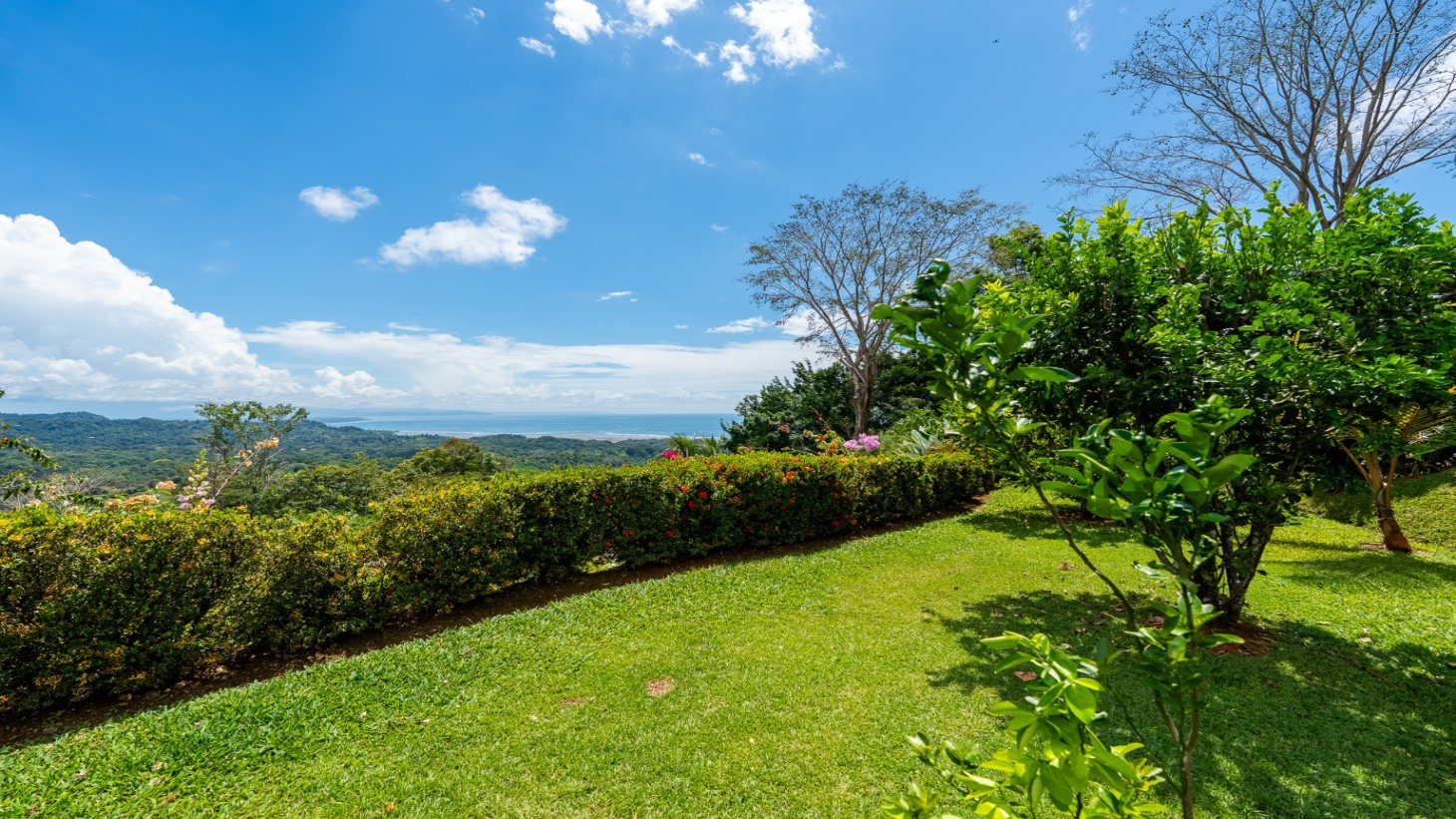 Classic Ecomaderas Home with Stunning Ocean Views – Ojochal Phase 5 selected