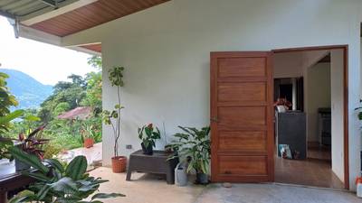 Charming Mountain Retreat with 2 Bedroom Home with Rustic Cabin image 5