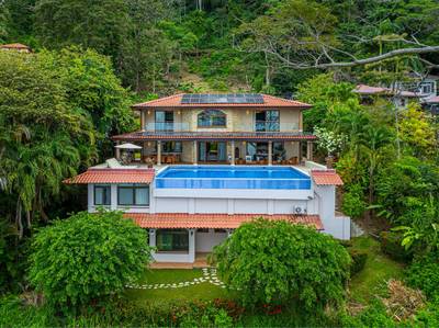Luxury Oceanview Estate Steps from the Beach image 1