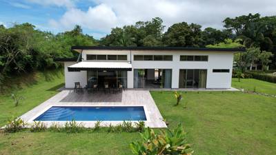 Brand New House For Sale in Ojochal Costa Rica image 1
