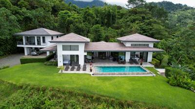 Elegant Estate with Pacific & Jungle Views in Ojochal image 1