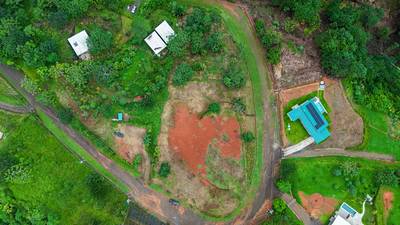 Prime Mountain View Property For Sale in Phase 11, Ojochal Costa Rica image 5