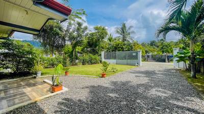 Charming Uvita Home with Private Pool & Walk-to-Everything Convenience image 4