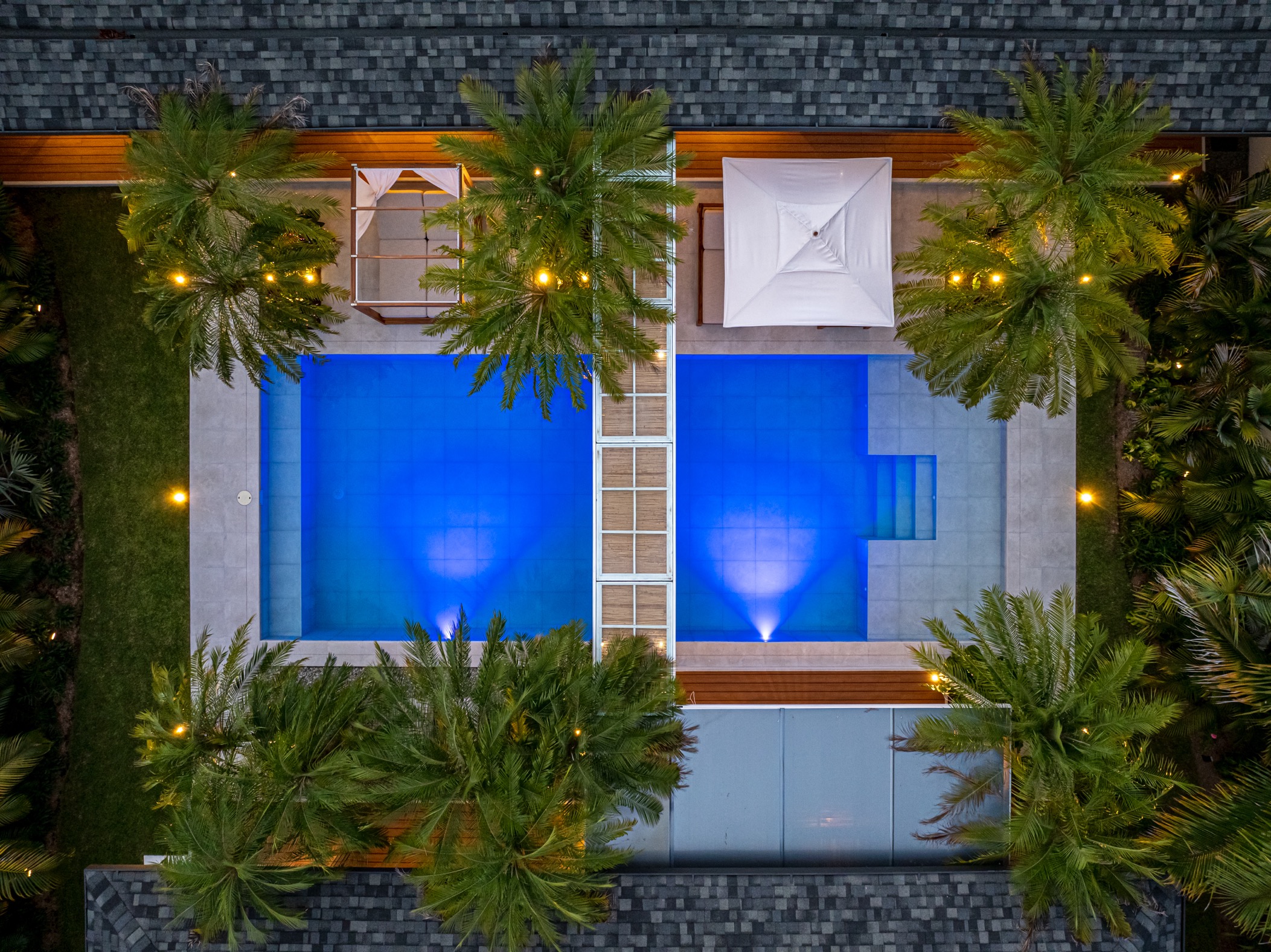 Luxury Villa: Walking Distance to the Beach selected