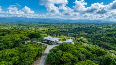 Iconic Luxury Estate with Unmatched Mountain Views | Manuel Antonio Estates image 5