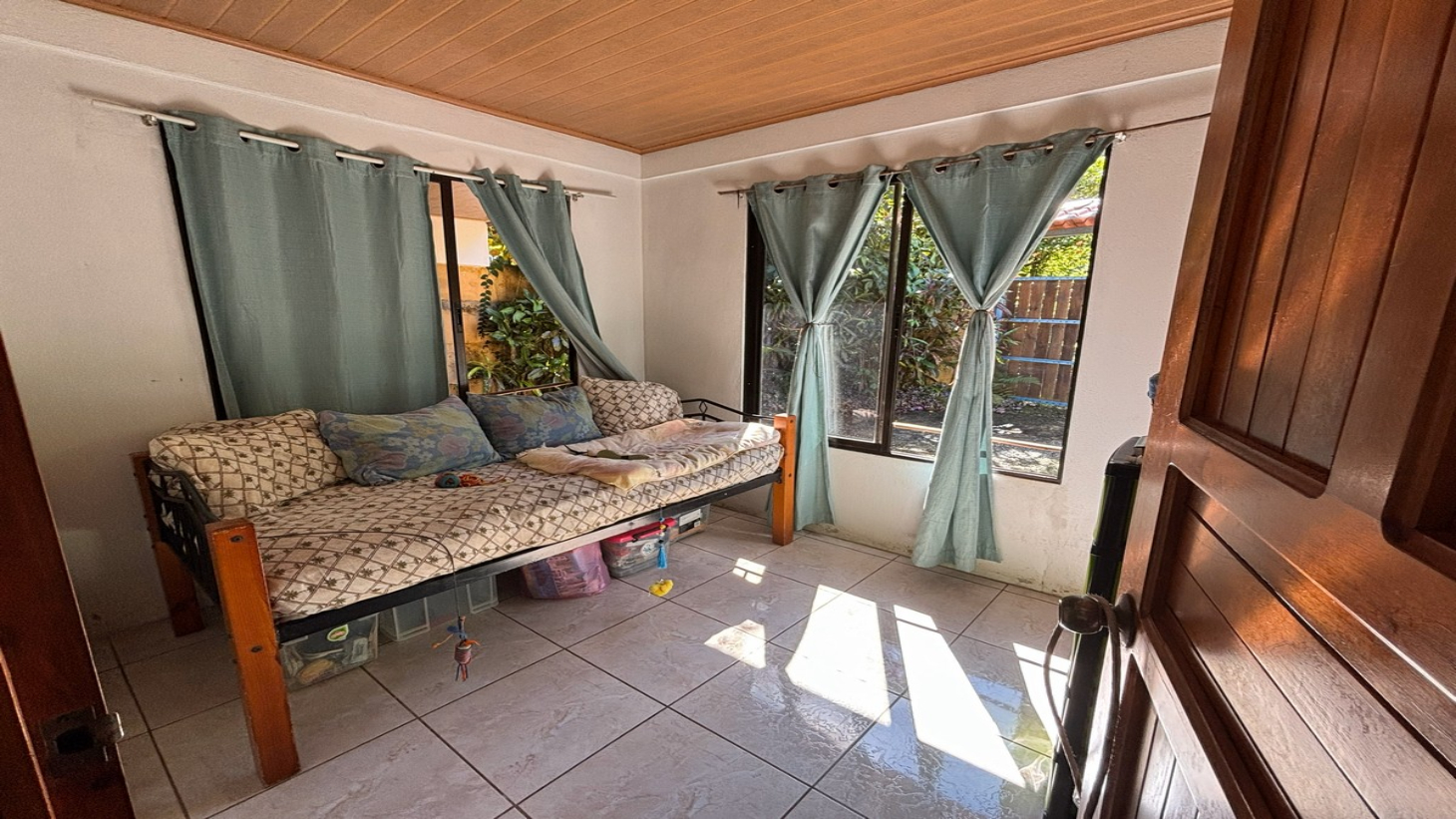 2 Bedroom Secure & Private Walk To River Home With Dip Pool!!! selected
