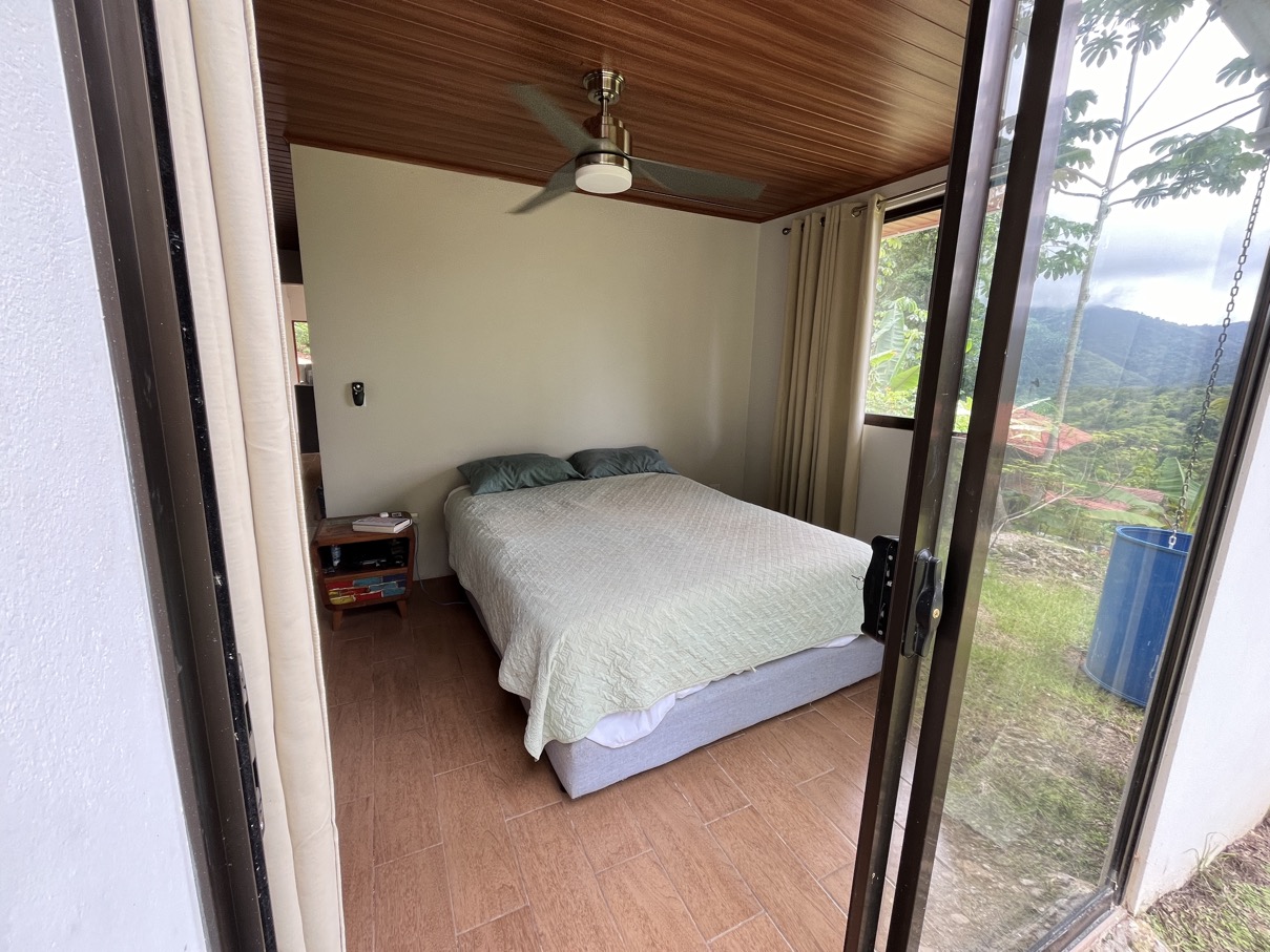 Charming Mountain Retreat in Vergel de Osa – Minutes from Ojochal, Beaches, and Waterfalls selected