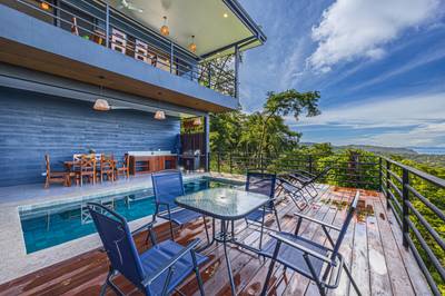 Contemporary Elegance with Panoramic Ocean Views in Uvita image 3