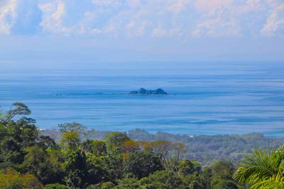 Large Uvita Lot with Whale’s Tail Ocean Views, Sunsets & Legal Water – Ready to Build image 3