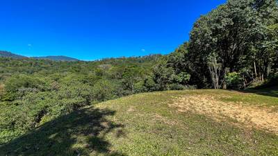 1.3-Acre Mountain View Land with 3 Building Sites in Uvita image 4