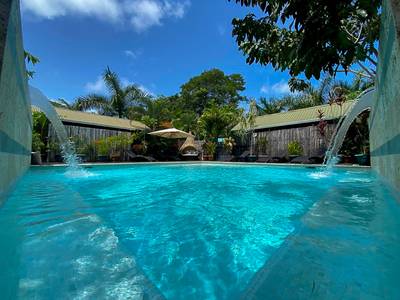 Iconic Yoga Retreat & Boutique Wellness Center in the Heart of Dominical image 4
