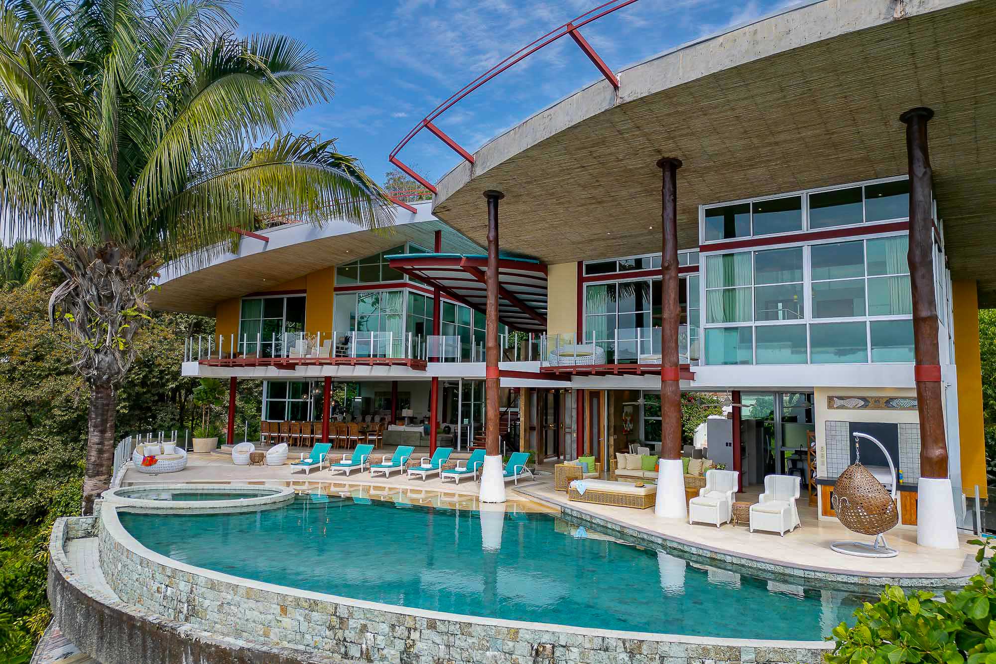 Luxury Mountain & Ocean View Villa in Manuel Antonio selected