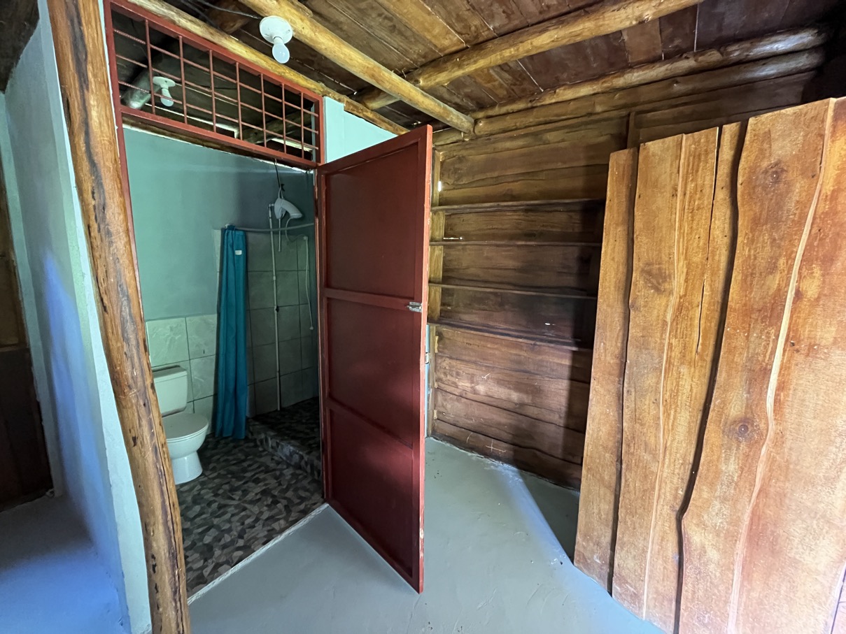 Charming Mountain Retreat in Vergel de Osa – Minutes from Ojochal, Beaches, and Waterfalls selected